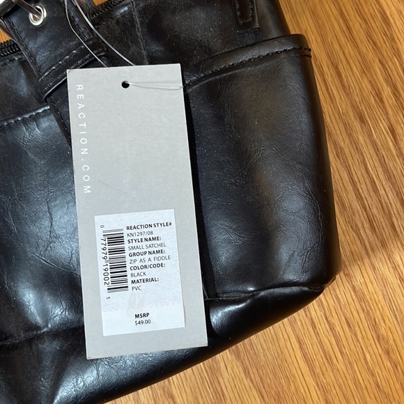 Kenneth Cole Hand Bag - Picture 2 of 8